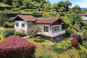 Charming Home With Stunning Lake Views
