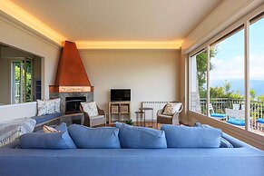 Charming Home With Stunning Lake Views