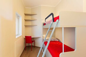 Lakefront Holiday Home