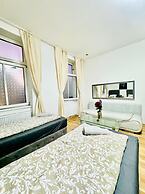 Stylish Studio Stay Near Augarten