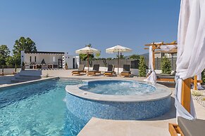 Oasis Luxury Residences