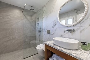 Oasis Luxury Residences