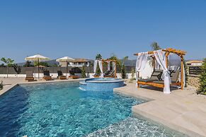 Oasis Luxury Residences