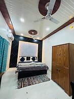 Vasant Vihar Inn