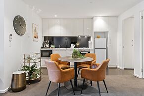 Central Entertainer With Panoramic City Views