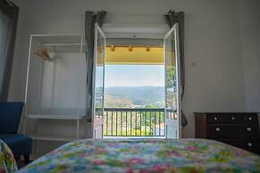 Moby Dick Lodge Colares