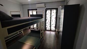 ivy hostel