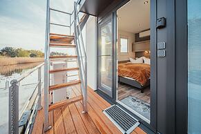 Hausboot am Grabendorfer