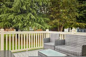 Host Stay Nightingale Lodge