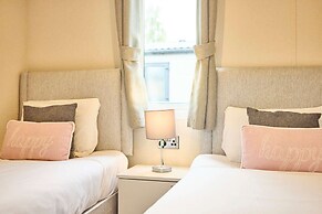 Host Stay Nightingale Lodge