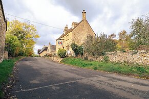 Beautiful Cottage in the Cotswolds