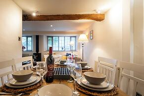 Beautiful Cottage in the Cotswolds