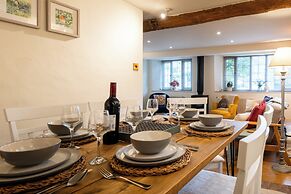 Beautiful Cottage in the Cotswolds