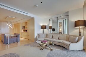 Luxe Beachfront Unit w/ Pool Access in Bal Harbour