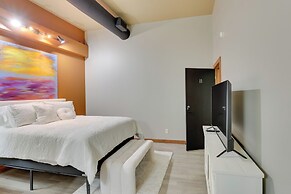 Ultimate Convenience: Historic Dtwn Marshall Apt!