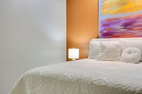 Ultimate Convenience: Historic Dtwn Marshall Apt!