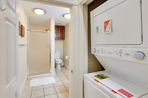 Steps to Restaurants & Shops! Dtwn Marshall Apt