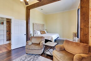 Shop, Dine & Unwind at Historic Dtwn Marshall Apt