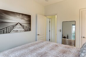 1 Mi to Dtwn Cincinnati: Spacious Townhome w/ Deck