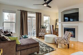 1 Mi to Dtwn Cincinnati: Spacious Townhome w/ Deck