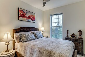 1 Mi to Dtwn Cincinnati: Spacious Townhome w/ Deck
