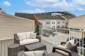 1 Mi to Dtwn Cincinnati: Spacious Townhome w/ Deck