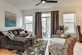 1 Mi to Dtwn Cincinnati: Spacious Townhome w/ Deck