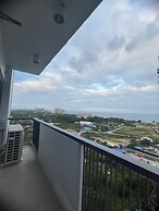 Studio Seaview unit at Mactan Newtown