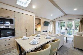 Host Stay Hideaway Retreat