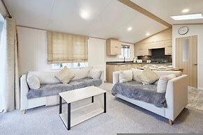 Host Stay Hideaway Retreat