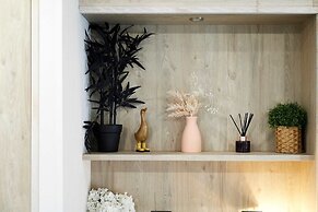 Host Stay Hideaway Retreat