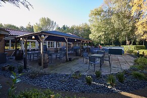 Host Stay Hideaway Retreat