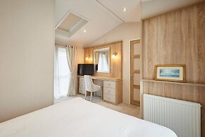 Host Stay Flamingo Lodge