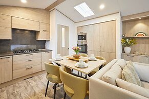 Host Stay Wag Tail Lodge
