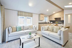 Host Stay Wag Tail Lodge
