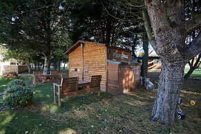 Host Stay Wag Tail Lodge