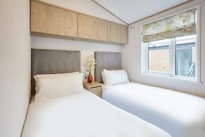 Host Stay Wag Tail Lodge