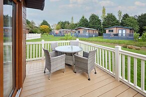 Host Stay Kinship Lodge