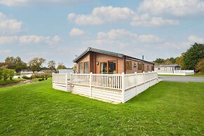 Host Stay Kinship Lodge
