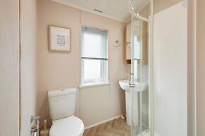 Host Stay Kinship Lodge
