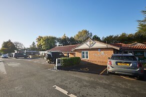 Host Stay Luna Lodge