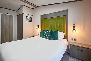 Host Stay Gleneagles Lodge