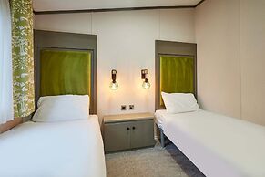 Host Stay Gleneagles Lodge