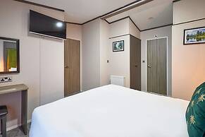 Host Stay Gleneagles Lodge