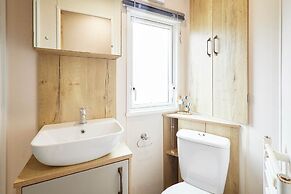 Host Stay Squirrel Lodge