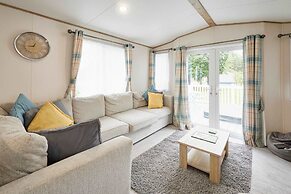 Host Stay Squirrel Lodge