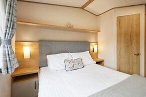 Host Stay Squirrel Lodge