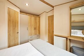 Host Stay Squirrel Lodge