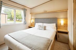 Host Stay Squirrel Lodge