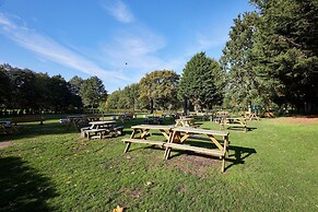 Host Stay Brackencroft Lodge